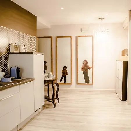 Home&more Νάπολη