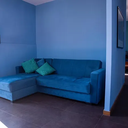 Отель Home&more Неаполь