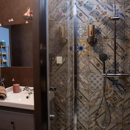 Отель Home&more Неаполь