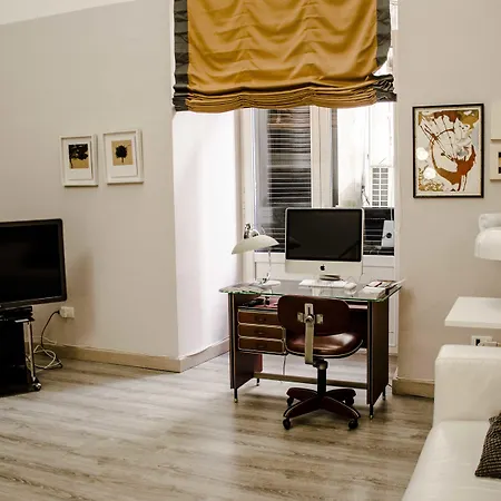 Отель Home&more Неаполь